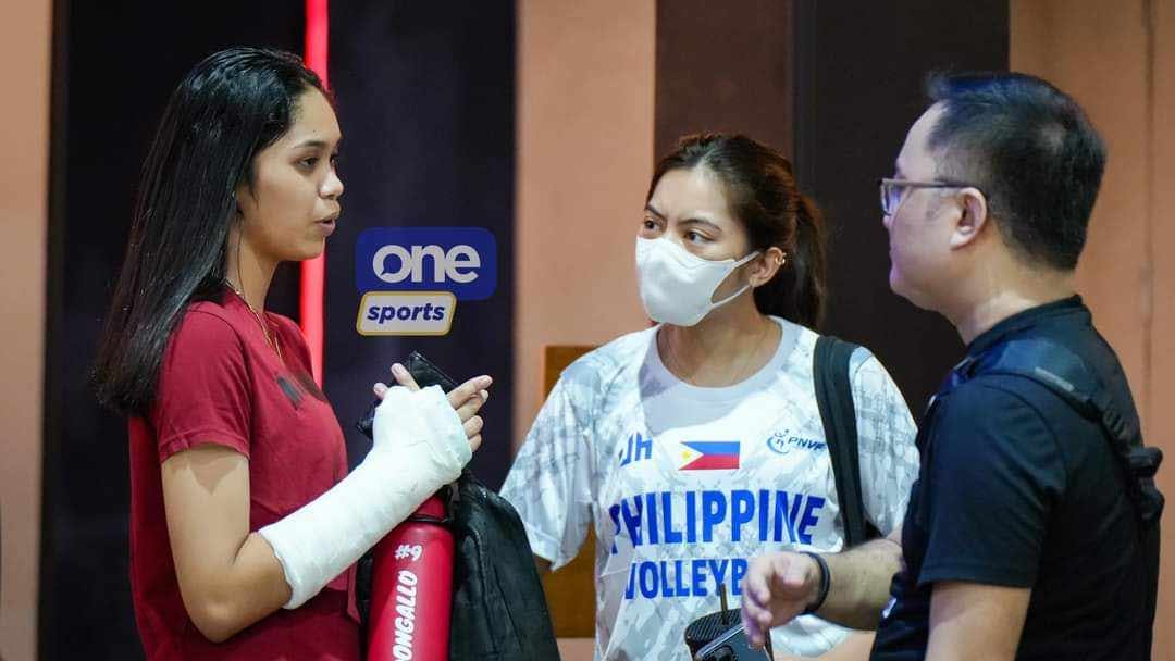 ‘Nakakalungkot’ | Casiey Dongallo turns emotional as injury derails her Alas Pilipinas debut
